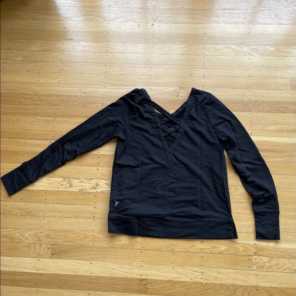 Old Navy Active | Black Cutout Sweatshirt | S